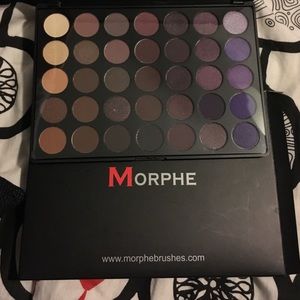 Morphe 💅🏽35 colors eye shadow palette 💕