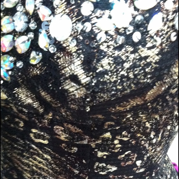 Prom Dress - size 4 - worn once - Picture 2 of 4