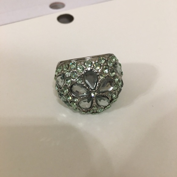 Crystal clustered bulky ring