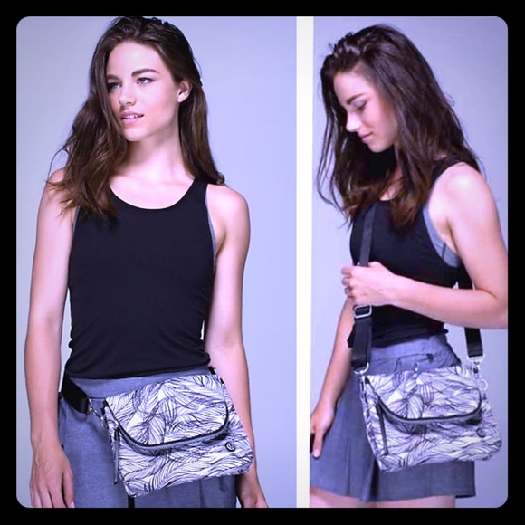 Lululemon Party Om Bag