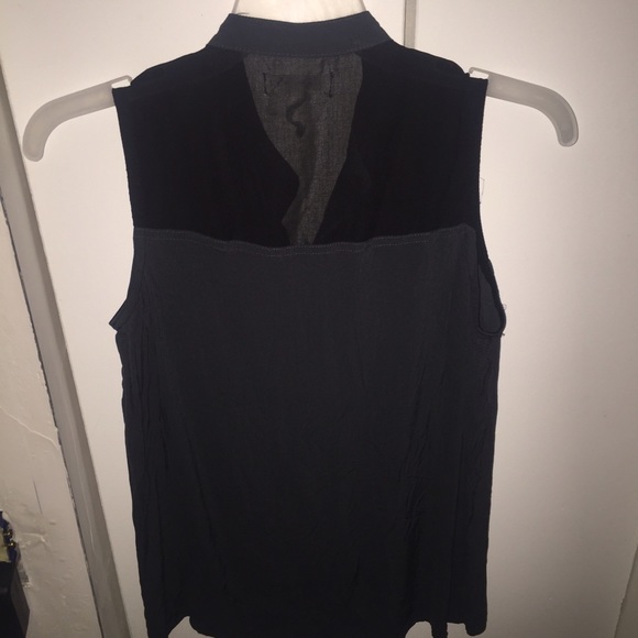 Shirt - Picture 2 of 3