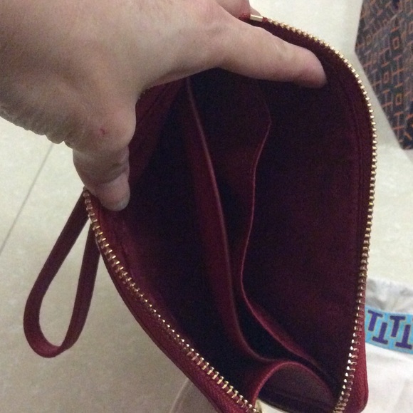 🎉NWT Tory Burch Wristlet🎉$0LD - Picture 2 of 2