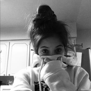 Meet your Posher, Nastazja