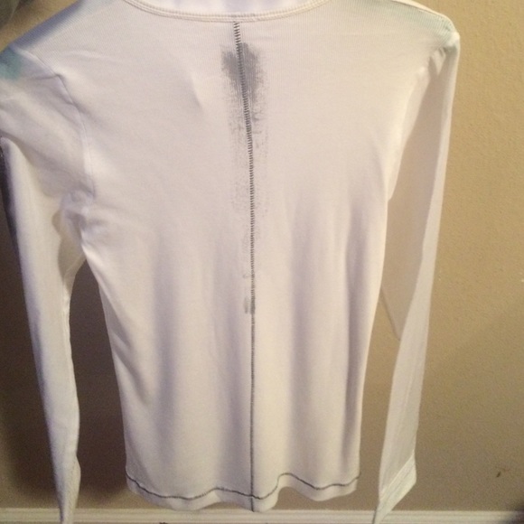 White blouse - Picture 4 of 4