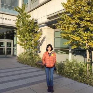 Meet your Posher, Eva