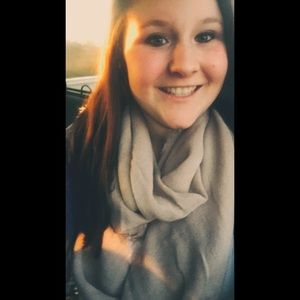 Meet your Posher, Michaela