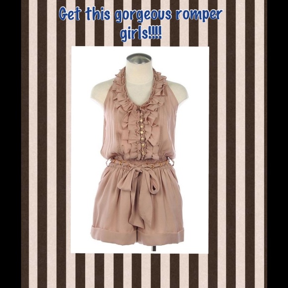⭐️Beautiful Romper! Brand new!⭐️