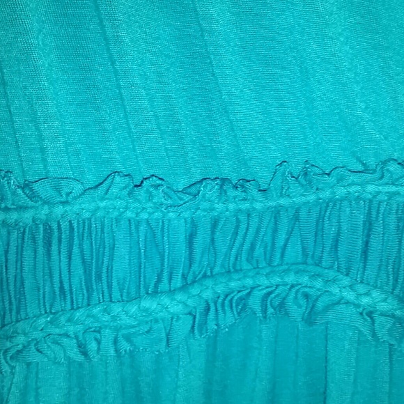 Comfortable Summer Dress - Picture 4 of 4