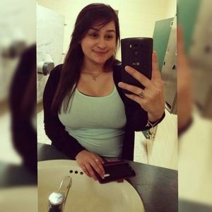 Meet your Posher, Alyssa