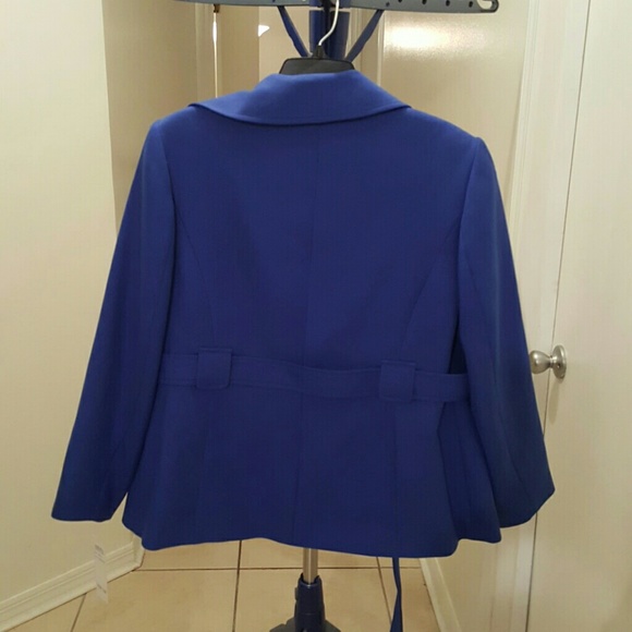 Jacket - Picture 2 of 3