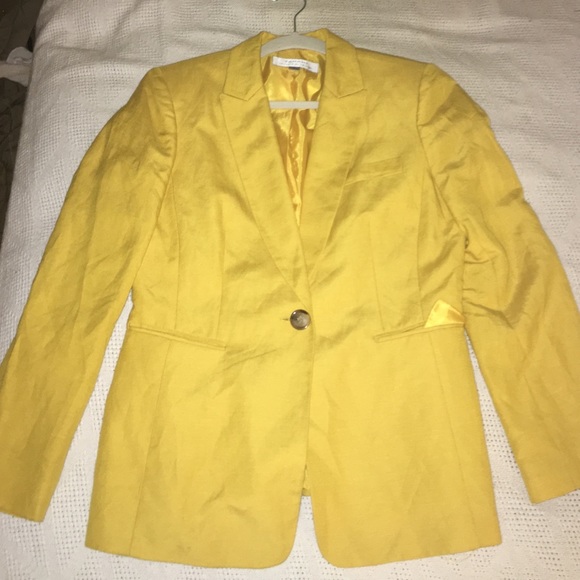 Tahari blazer