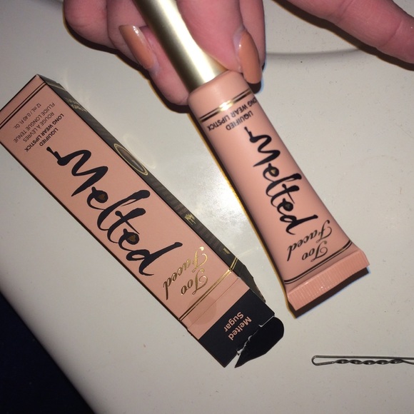 Too faced lipstick