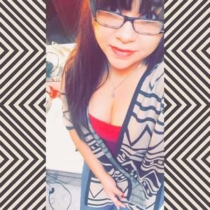 Meet your Posher, Mia