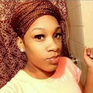 Meet your Posher, Deandrea