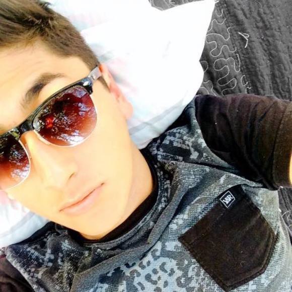 Meet your Posher, Marcos