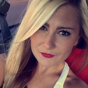 Meet your Posher, Fallon