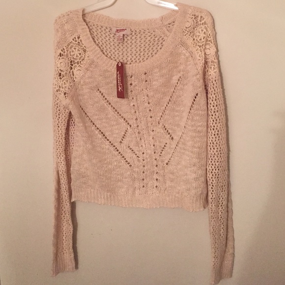 Arizona Knit Long Sleeve Crop Top