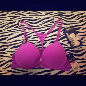 Women's bra with sexy t strip lace back design 32B