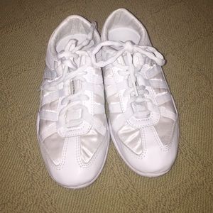 Nfinity Evolution Cheer Shoes
