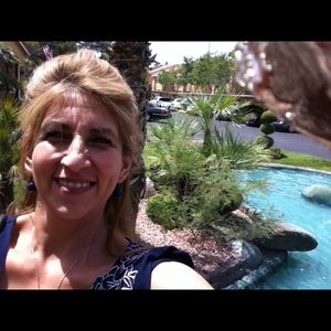 Meet your Posher, Amands