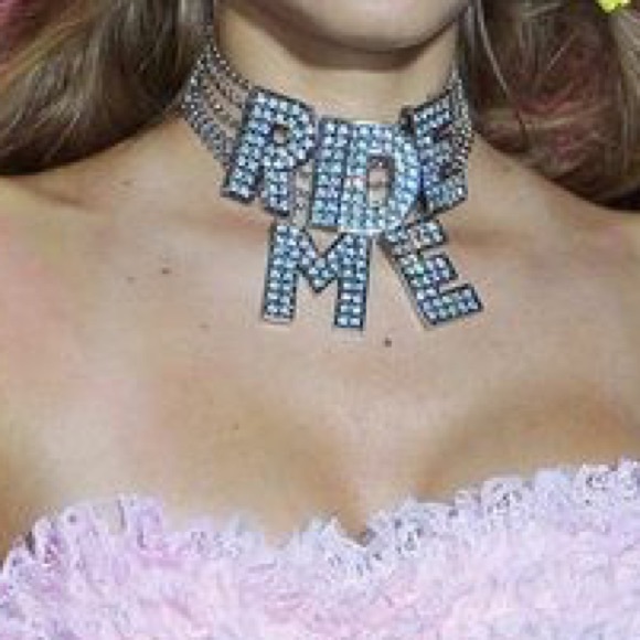 FOUND Betsey Johnson RIDE ME Choker * NOT FOR SALE - Picture 3 of 3