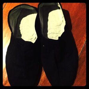 Chinese toms lookalikes