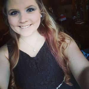 Meet your Posher, Felicia