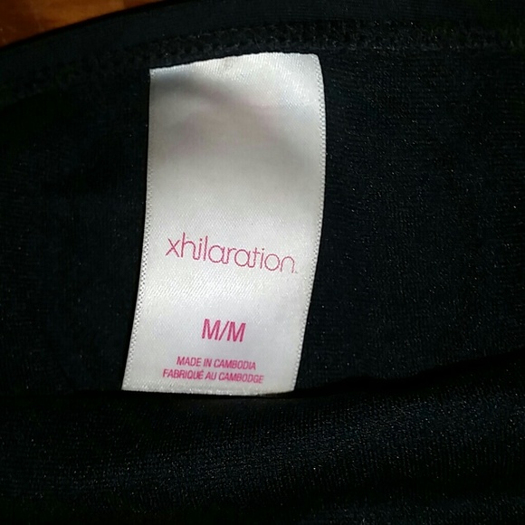 Black & Gold Bikini - Picture 3 of 3