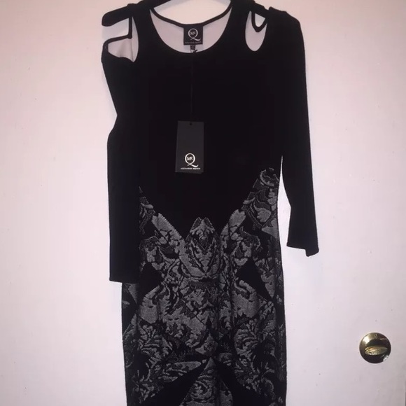 Alexander McQueen open shoulder beautiful dress