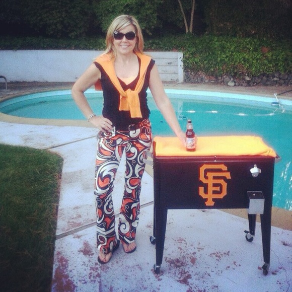 MEET YOUR FRIENDLY POSHER - Picture 3 of 3