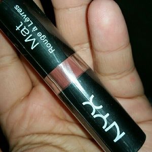 Nyx Euro Trash