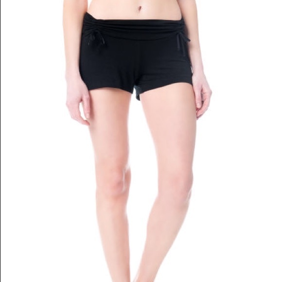 Maternity sleepwear shorts