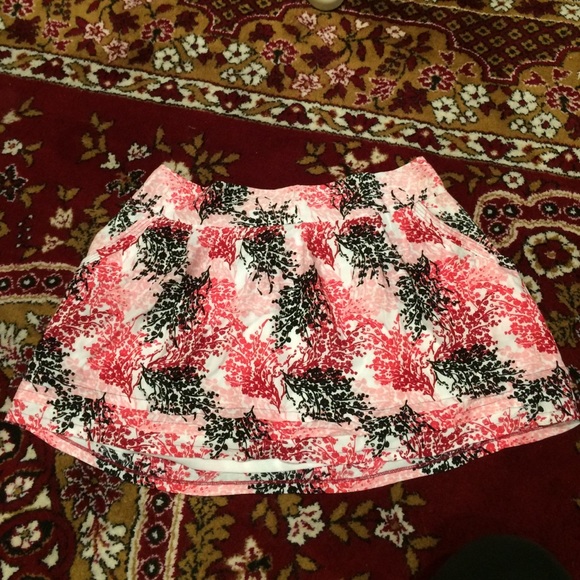 Multi-color mini skirt size XL