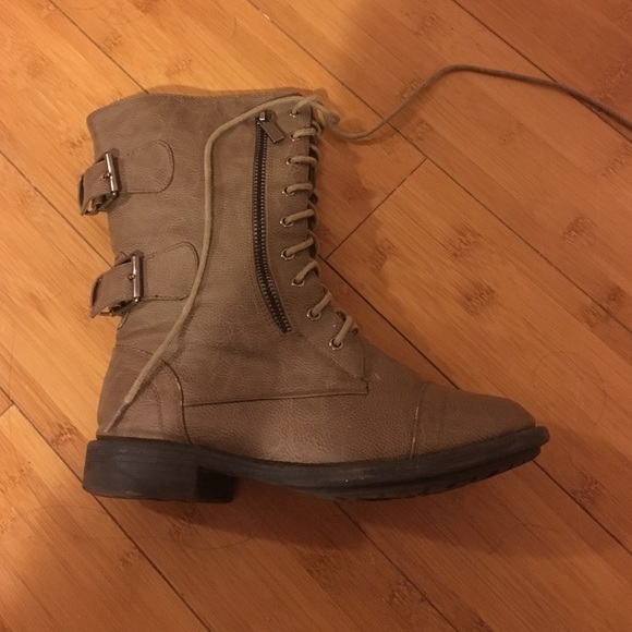 Super cute Combat Boots! 💕