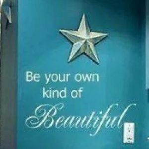 Meet your Posher, Mirna