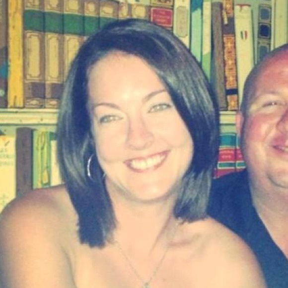 Meet your Posher, Jennifer - Picture 1 of 1