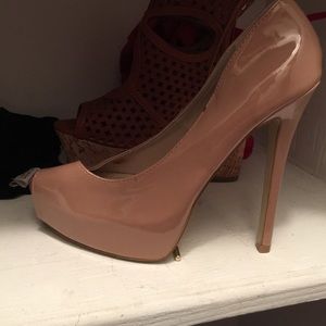 Tan heels