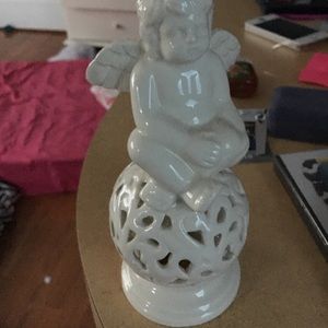 Angle candle holder