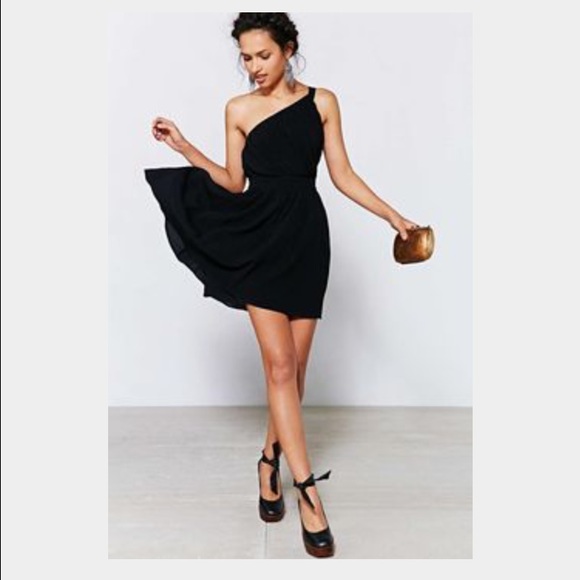 Urban Outfitters One Shoulder crinkle dress