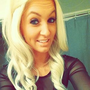 Meet your Posher, Candace