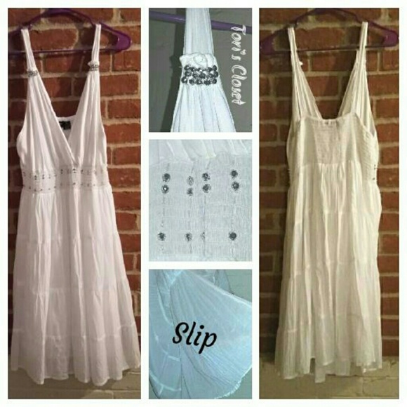 WHITE SUMMER DRESS