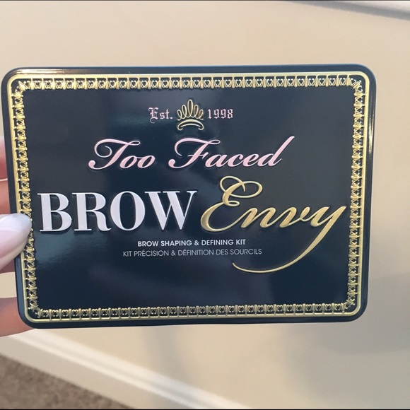 Too faced brow kit