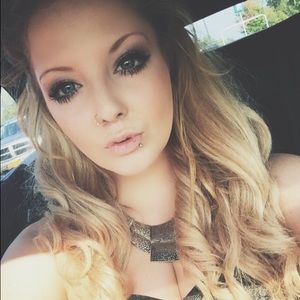 Meet your Posher, Tori