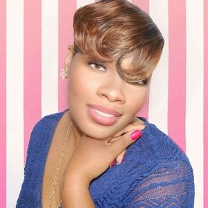 Meet your Posher, Vanessa