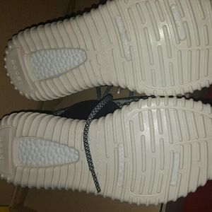 Yeezy exta pictures