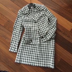 Laundry black & white suit