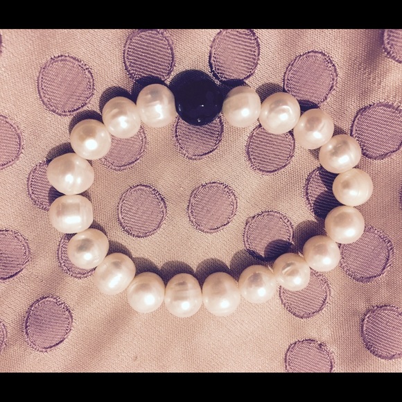 Authentic pearl bracelet