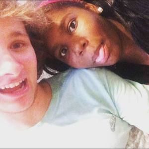 Meet your Posher, Elexus