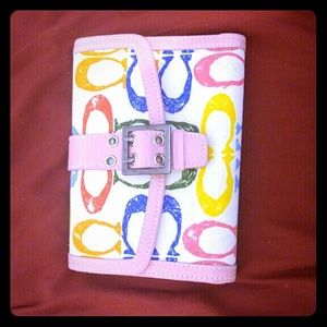 Adorable Coach wallet