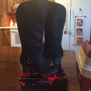 Fergalicious black Lexy boot WIDE CALF size 9
